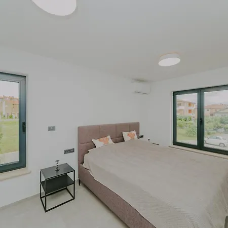 House Petit Chandra 3*