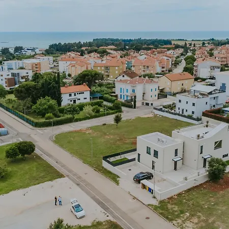 House Petit Chandra 3* Novigrad Istria